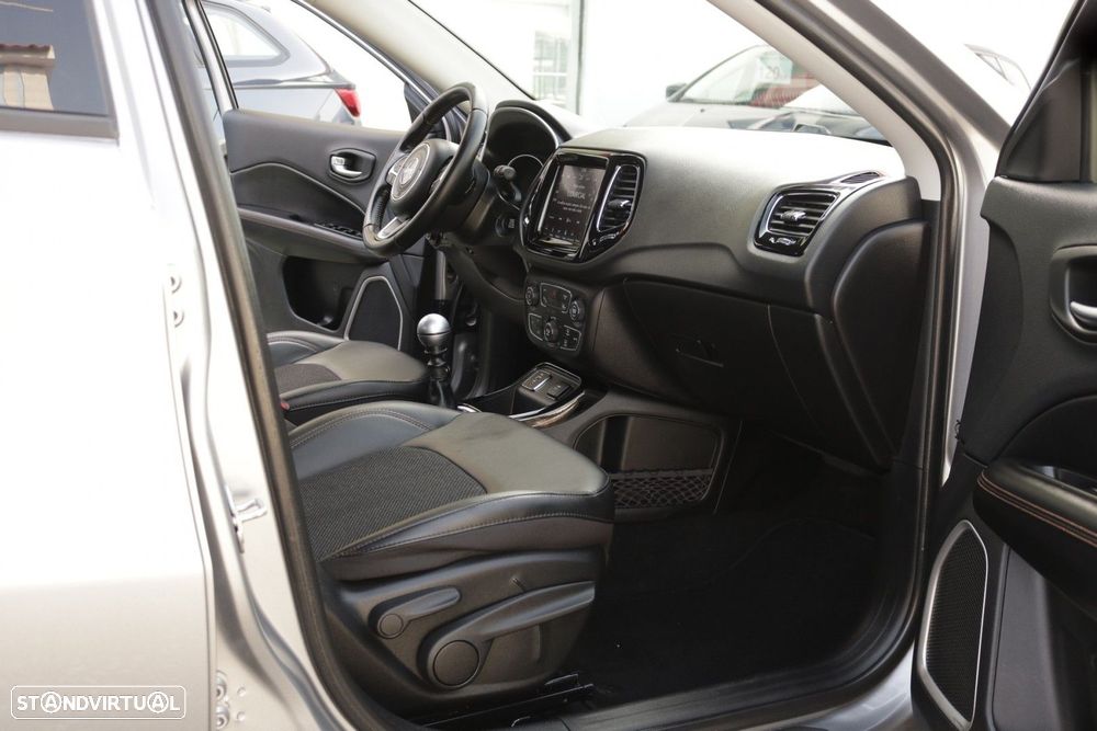 Jeep Compass 1.6 M-Jet Limited - 22