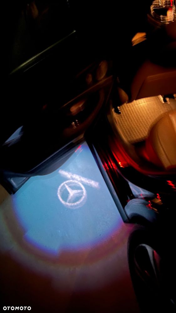 Mercedes-Benz Klasa E 300 9G-TRONIC AMG Line - 11