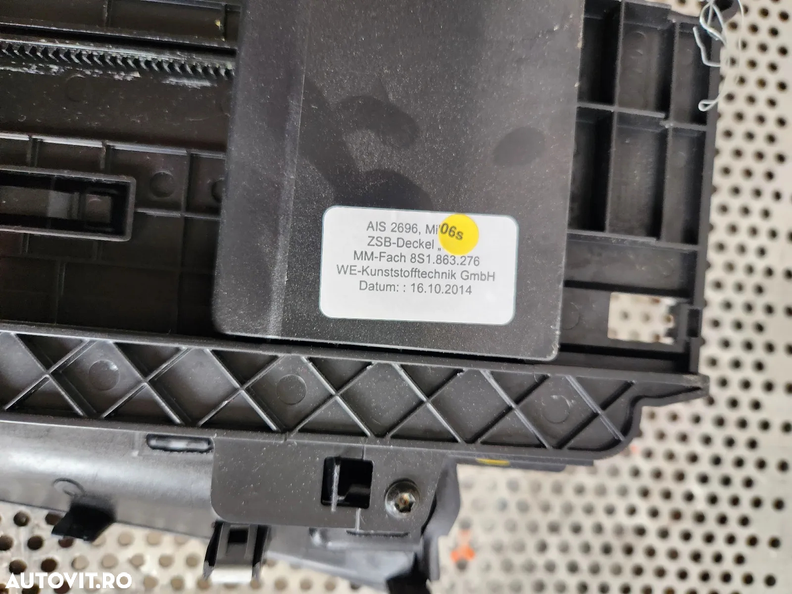 Consola Centrala Butoane MMI Audi TT 8S An 2014-2015-2016-2017-2018 Volan Stanga Europa Cod 8SL - D - 8