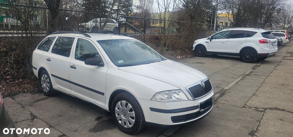 Skoda Octavia 1.6 Family - 3