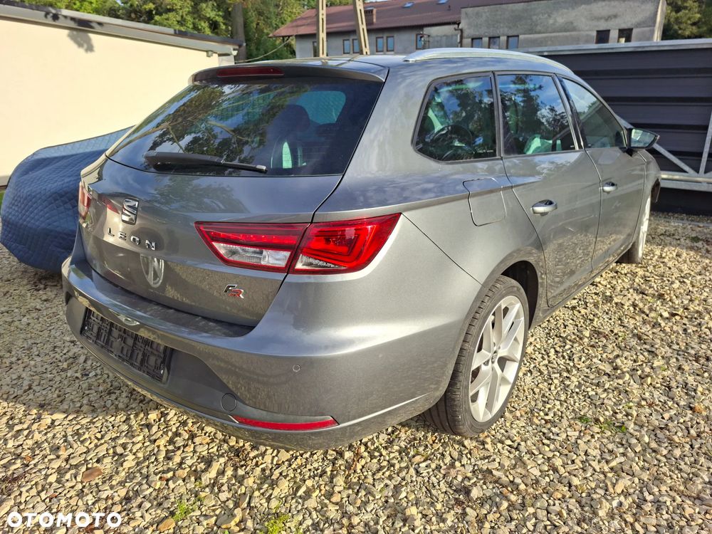 Seat Leon Sportstourer 2.0 TDI FR S&S DSG EU6 - 13