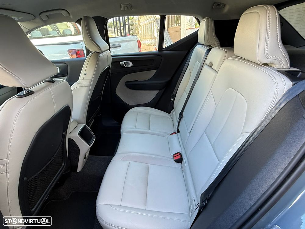 Volvo XC 40 2.0 D3 Momentum Plus Geartronic - 16