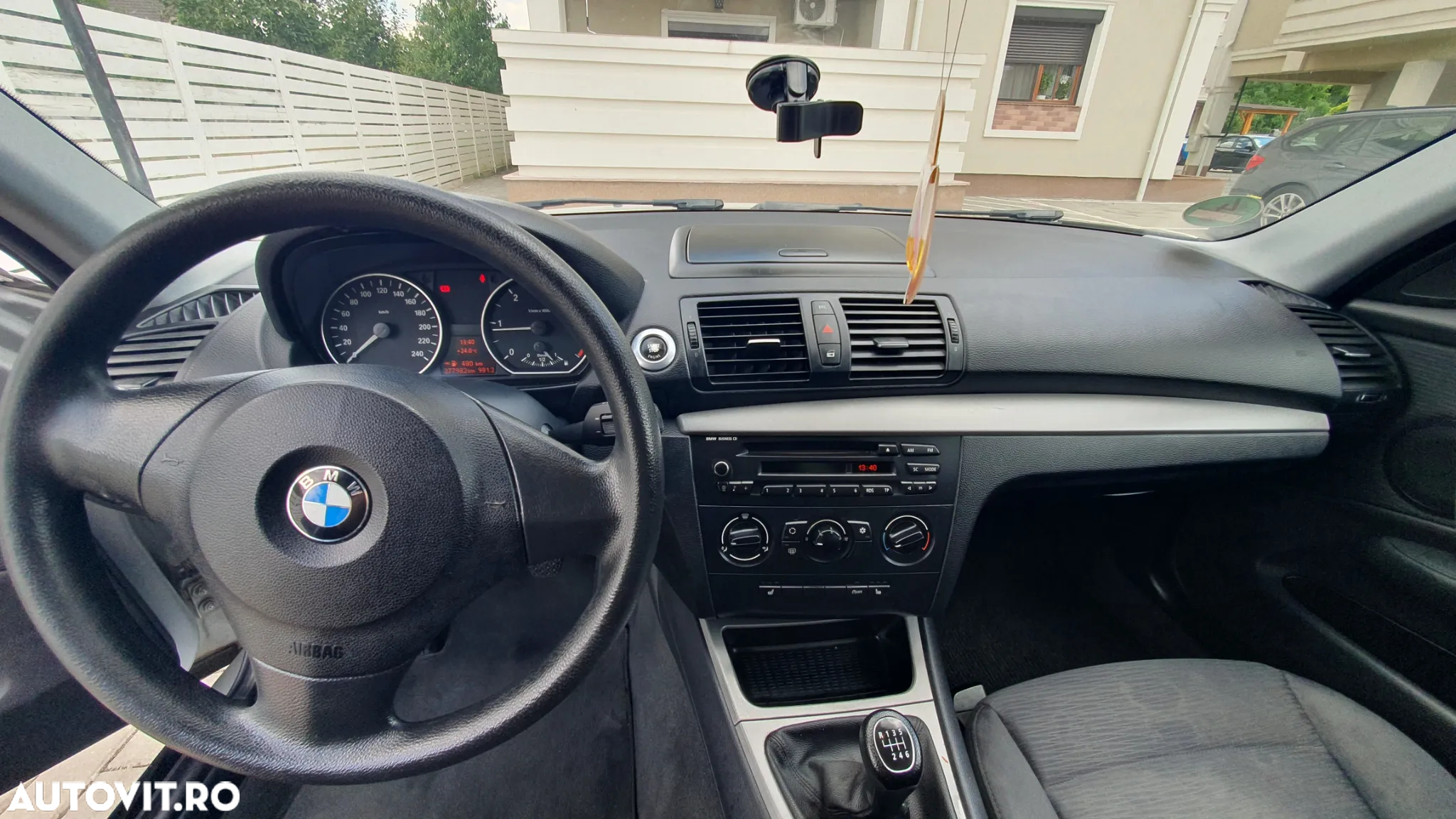 BMW Seria 1 118d - 12