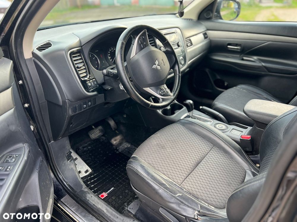 Mitsubishi Outlander 2.0 Intense 2WD CVT - 10
