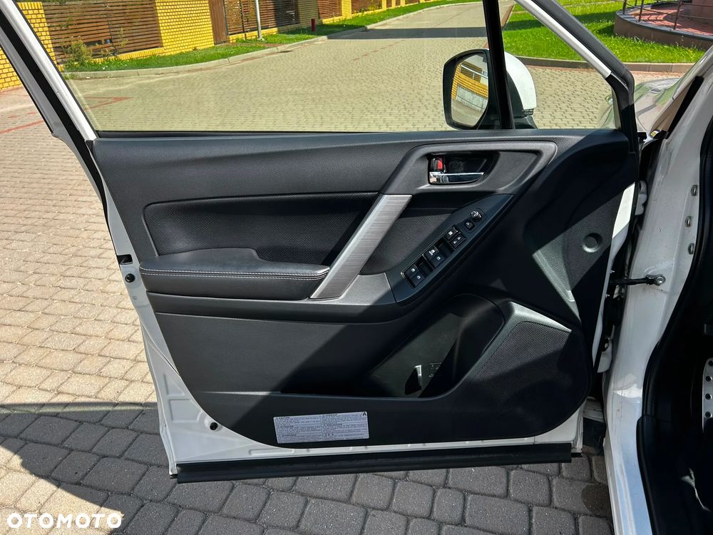 Subaru Forester 2.0XT Platinum Lineartronic - 28