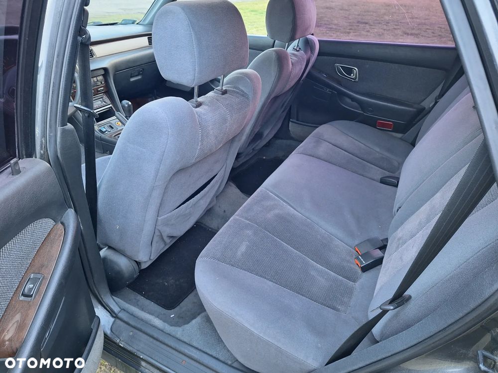 Mitsubishi Sigma - 9