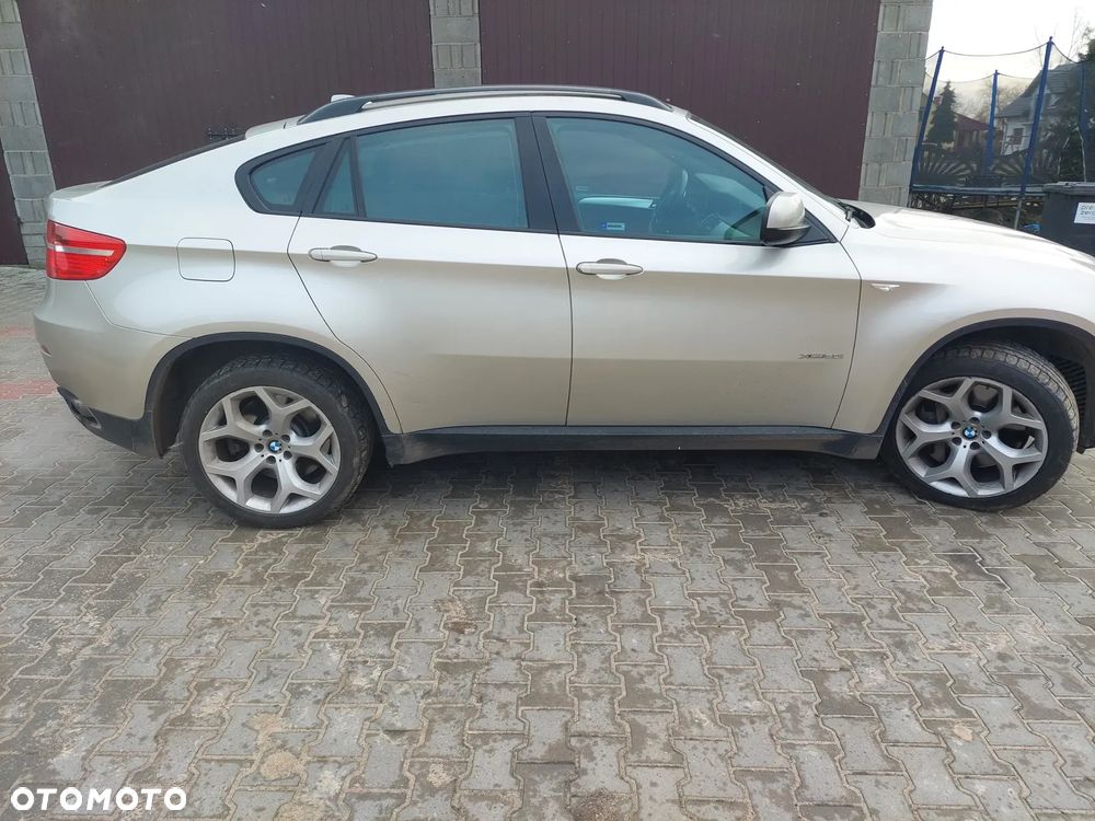 BMW X6 50i xDrive - 26