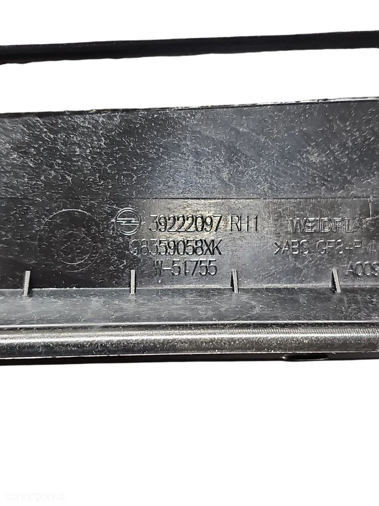 LISTWA OSŁONA DRZWI PRAWA PRZEDNIA OPEL CORSA F - 3