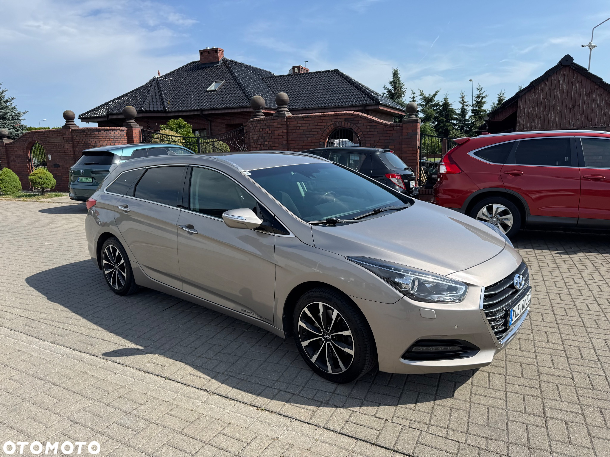 Hyundai i40 Kombi 1.7 CRDi DCT Premium - 4