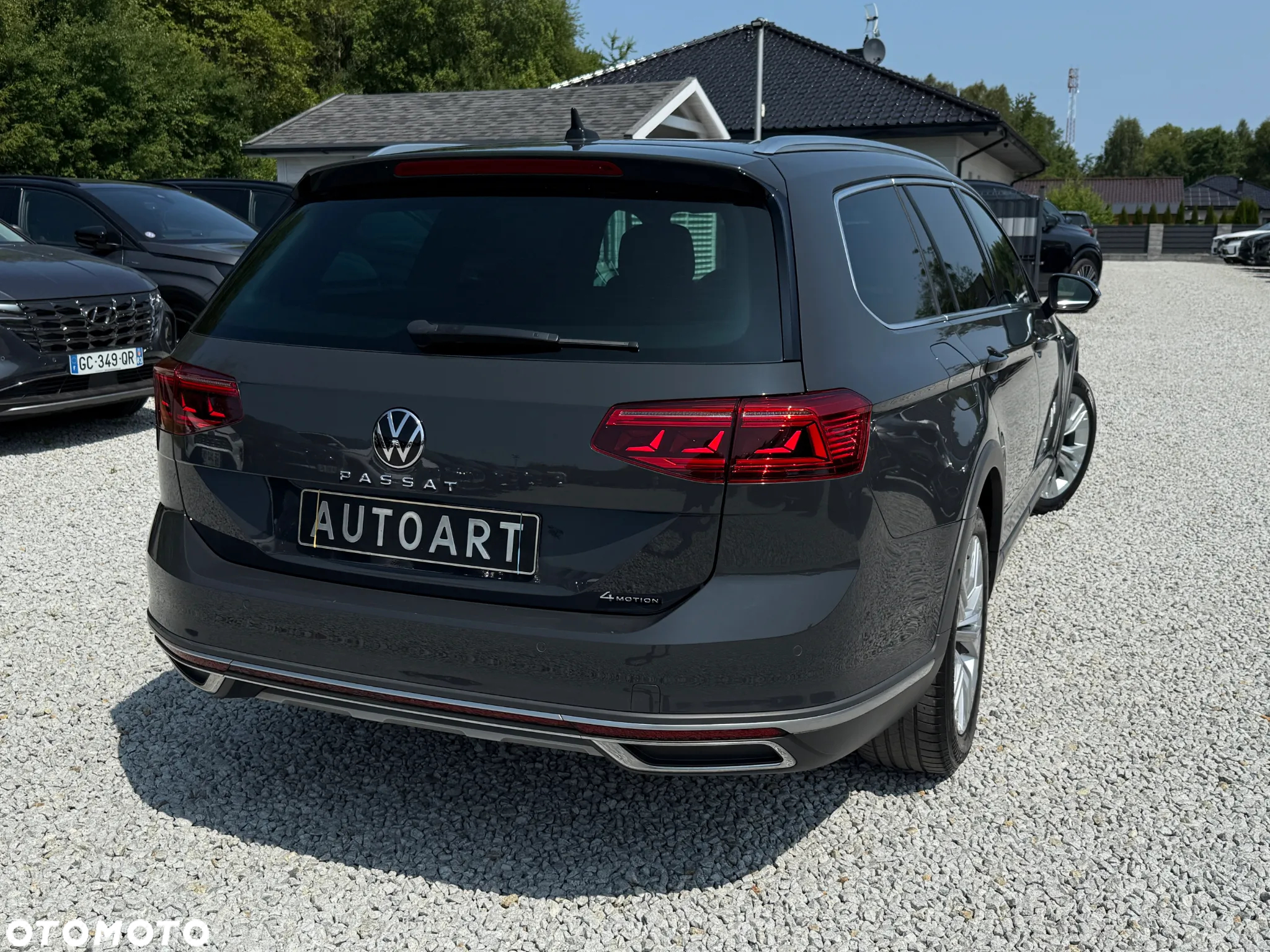 Volkswagen Passat Variant 2.0 TDI SCR DSG 4Motion Alltrack - 16