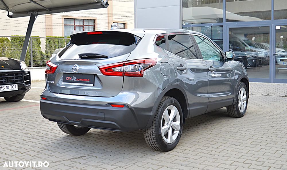 Nissan Qashqai 1.6 DCI Xtronic ACENTA - 5