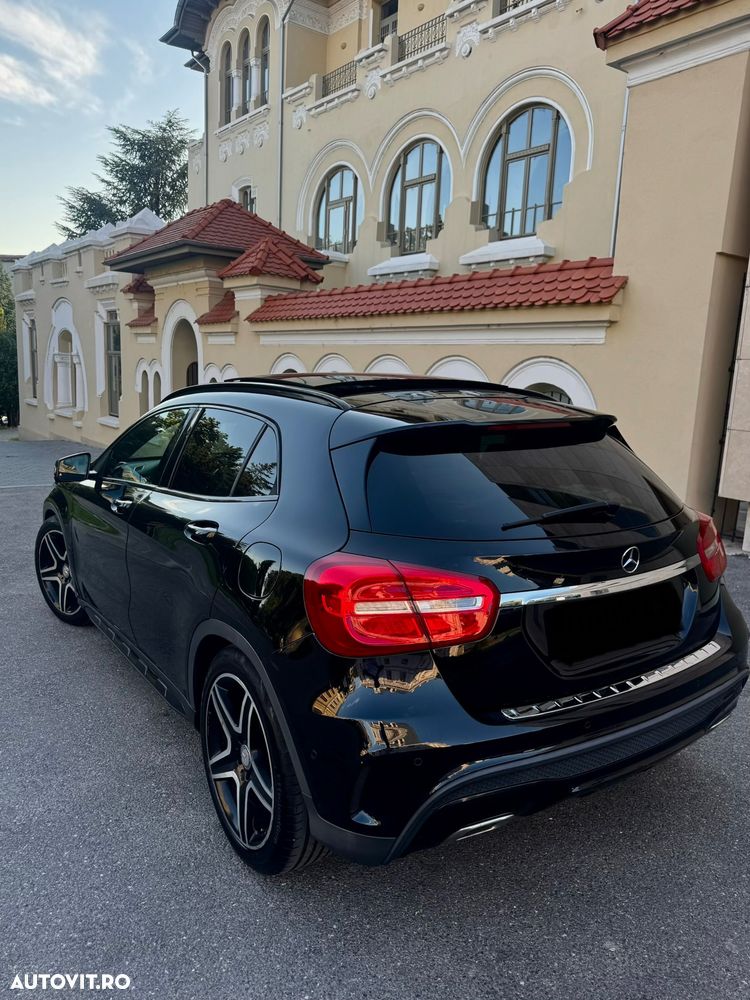 Mercedes-Benz GLA - 2