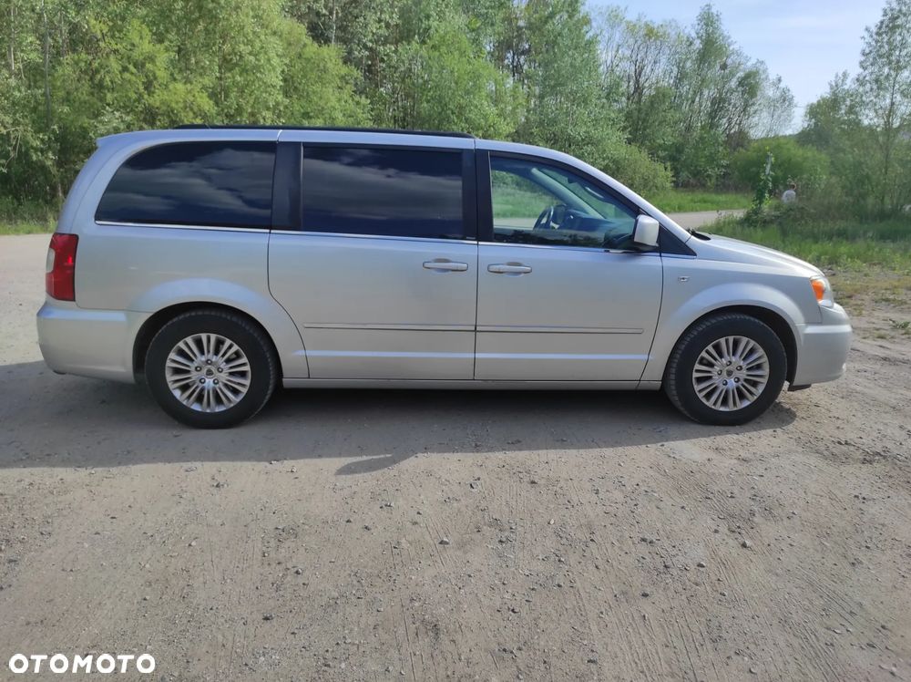 Lancia Voyager 2.8CRD Gold - 4