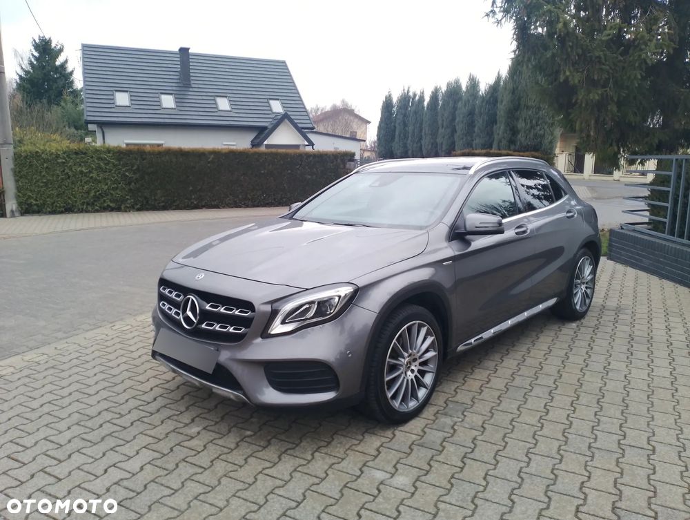 Mercedes-Benz GLA 220 d 7G-DCT AMG Line - 1