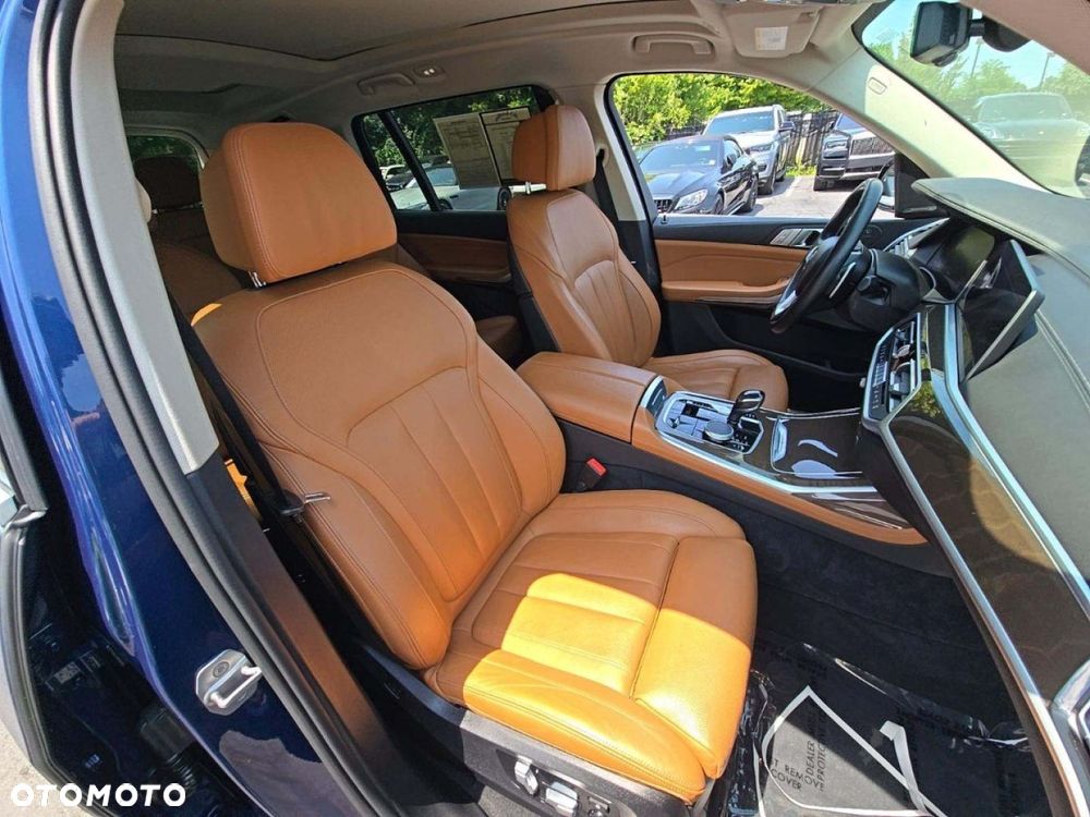 BMW X7 - 14