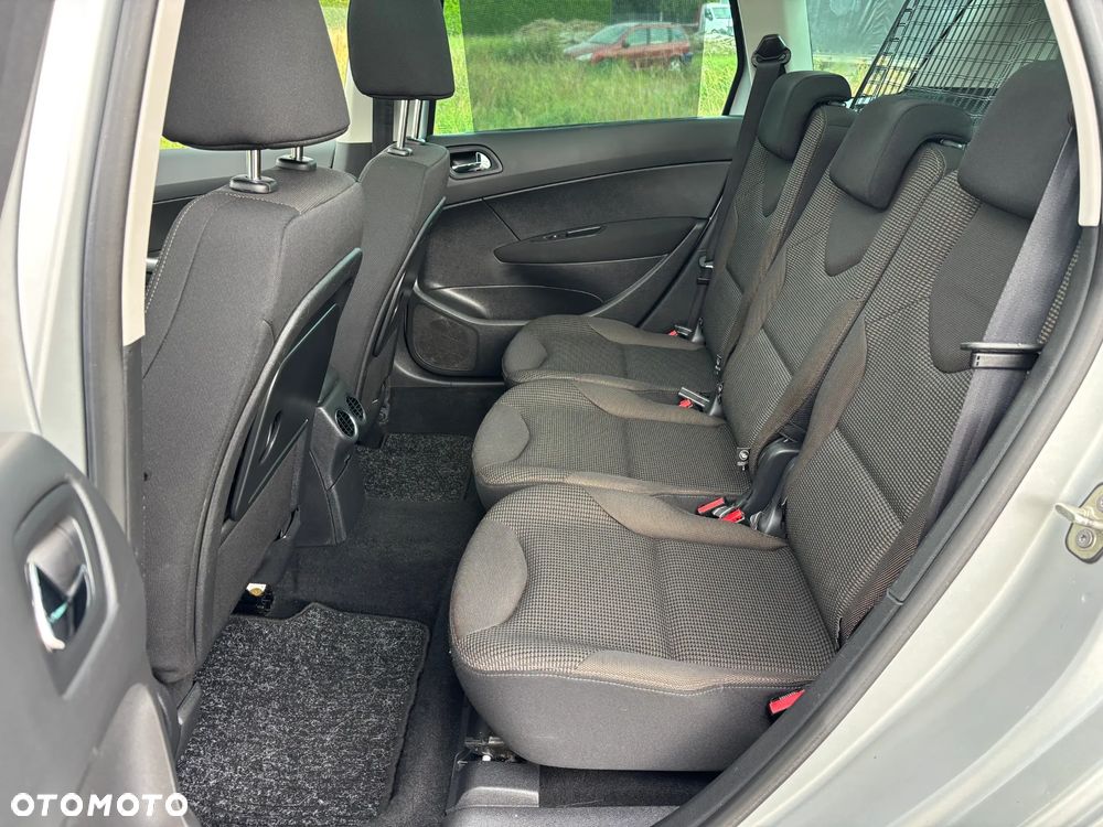 Peugeot 308 e-HDi FAP 115 Stop&Start Business Line Niveau 1 - 10