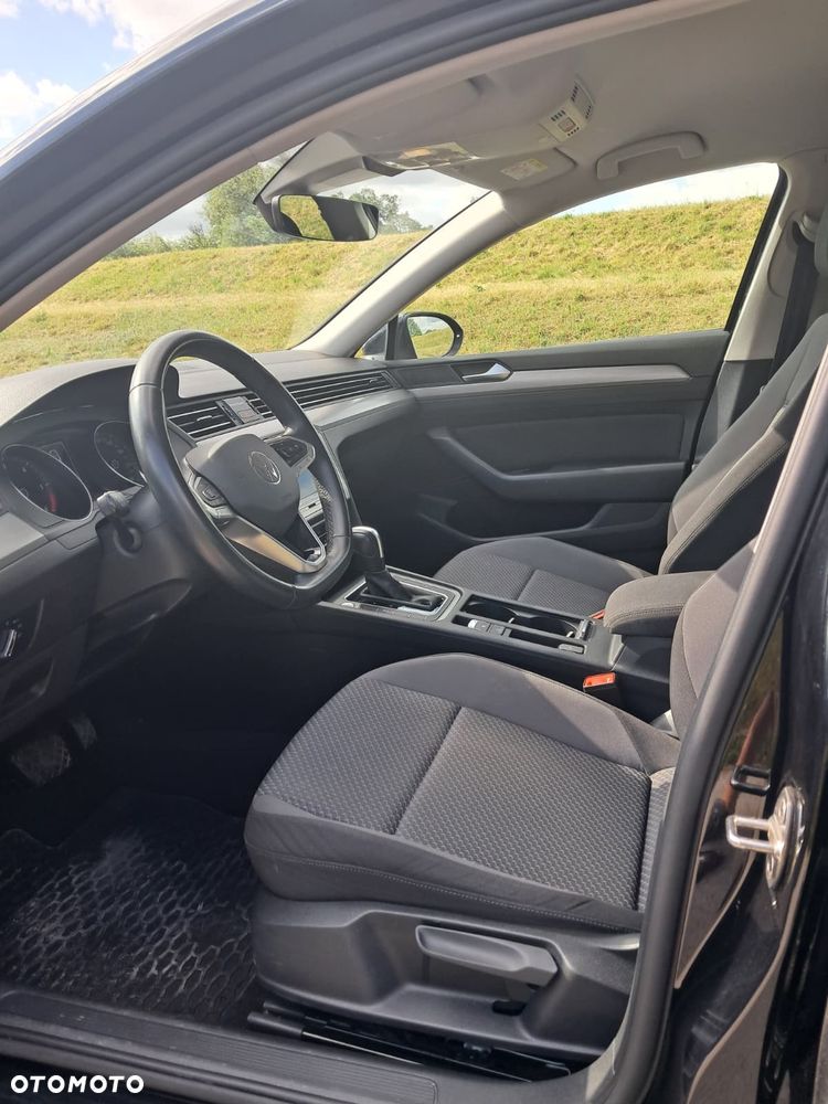 Volkswagen Passat 2.0 TDI EVO Elegance DSG - 12