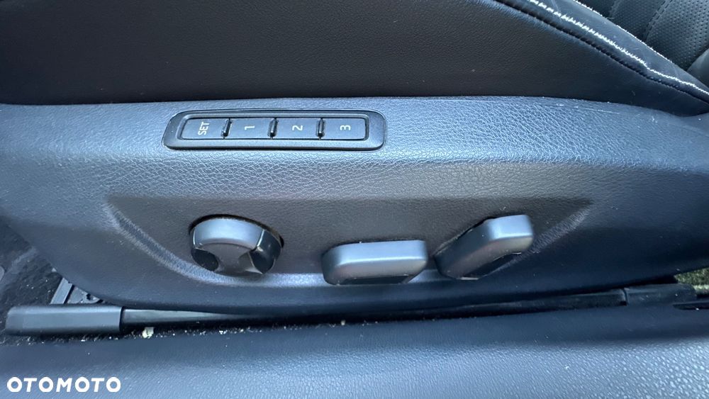 Skoda Superb 2.0 TDI SCR L&K DSG - 26