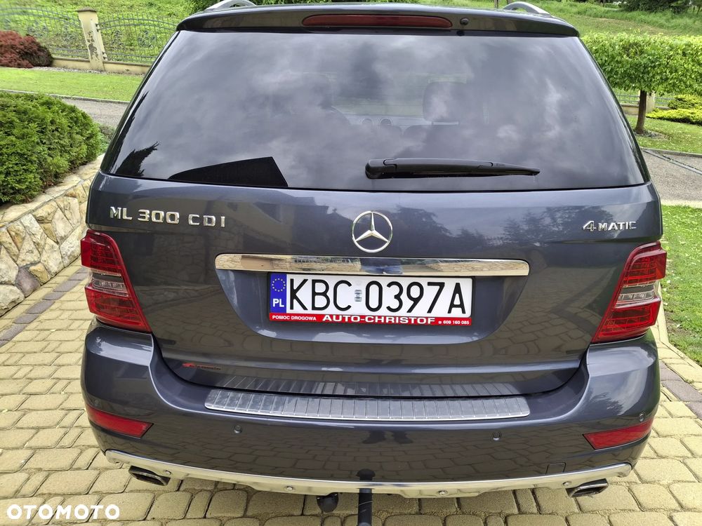 Mercedes-Benz ML - 6