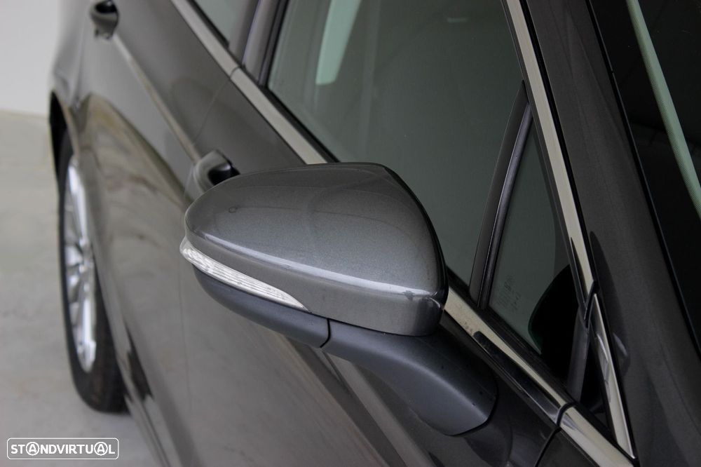 Ford Mondeo SW 2.0 HEV Titanium - 4