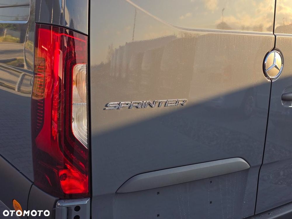 Mercedes-Benz Sprinter 317 CDI Standard PRO 9G-Tronic - 26