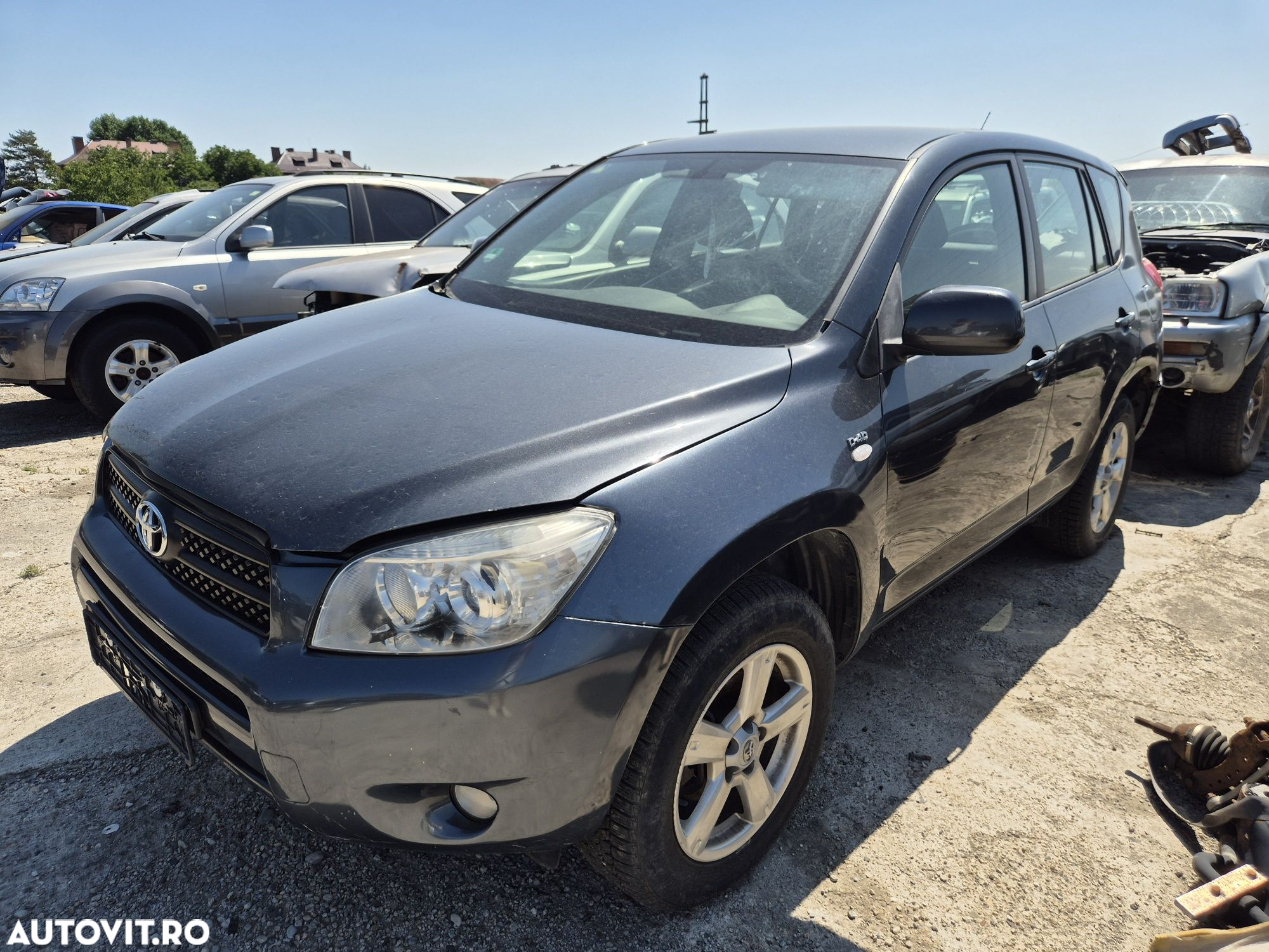 Dezmembram Toyota Rav 4 2007 2.2d 4x4 - 2