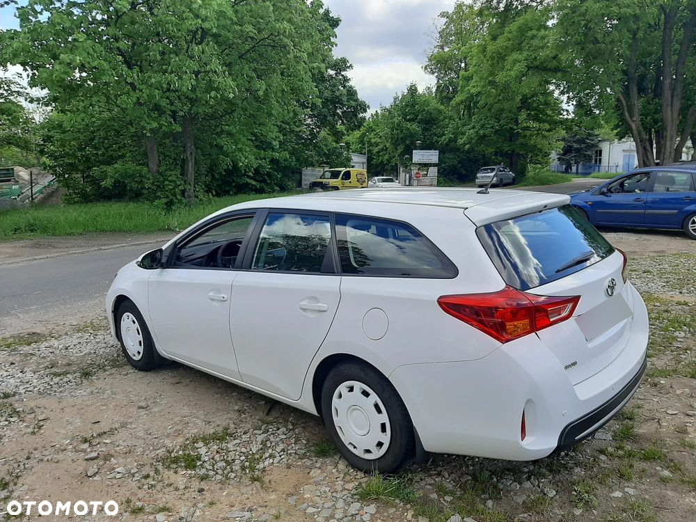 Toyota Auris 1.6 Dynamic - 7