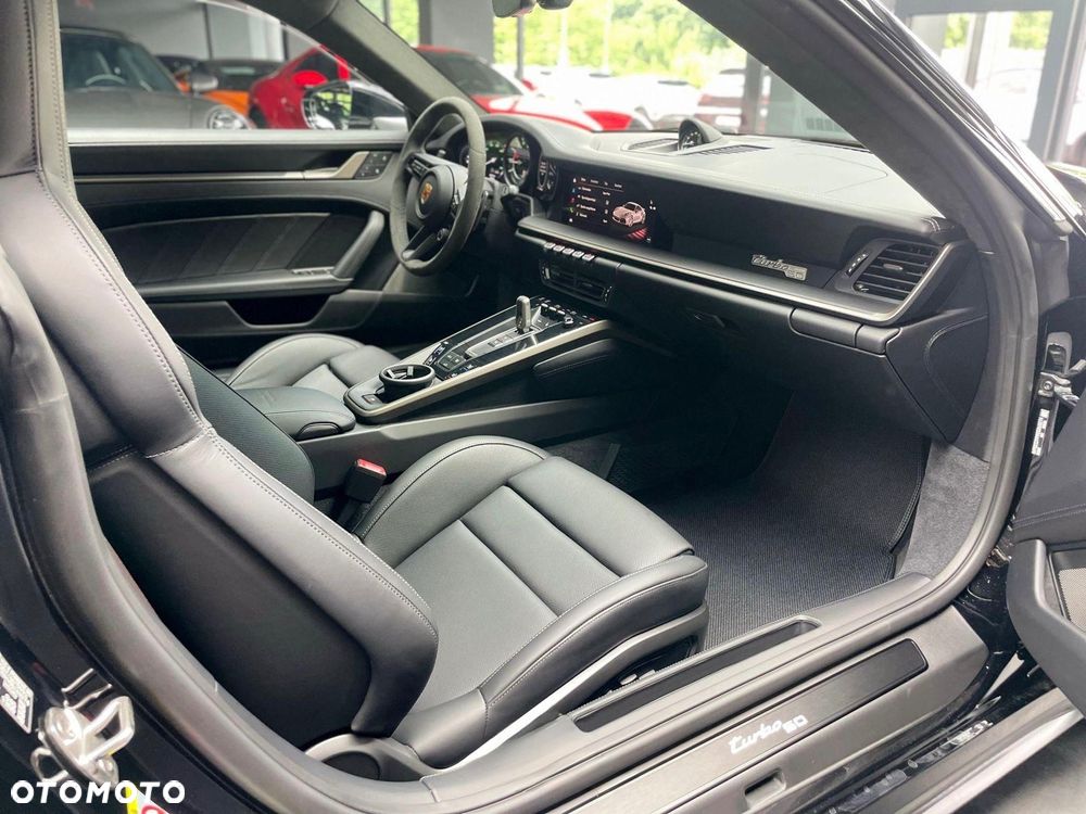 Porsche 911 Turbo 50 Jahre - 7