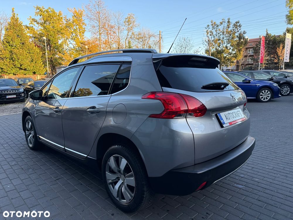 Peugeot 2008 1.2 VTi Allure - 31