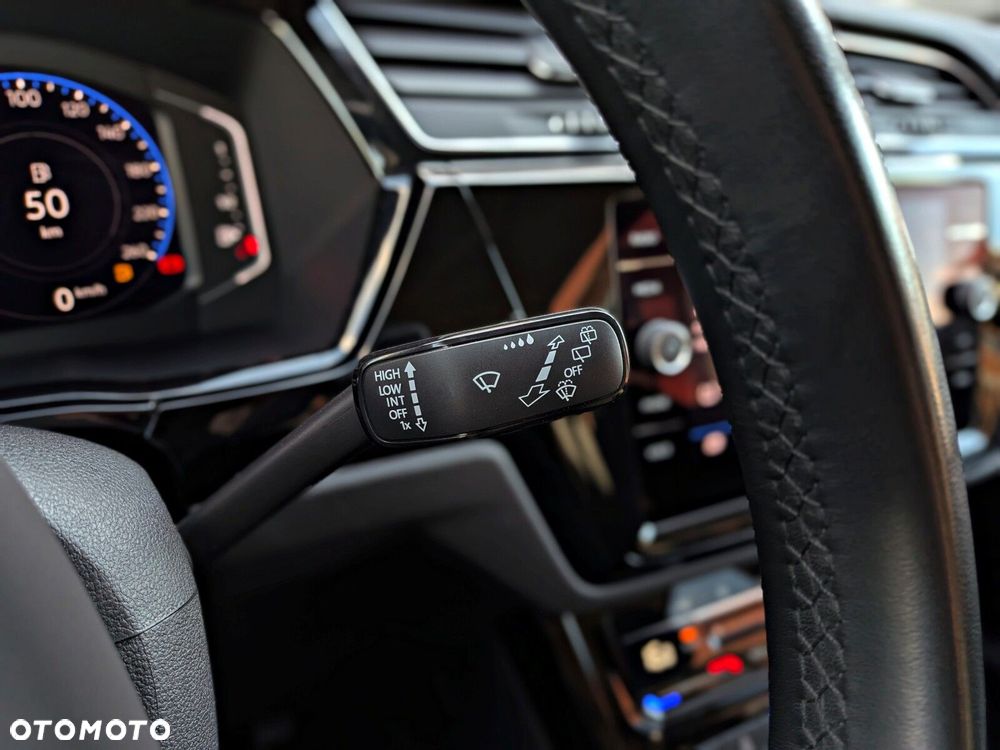 Volkswagen Touran 2.0 TDI BMT Highline DSG - 24