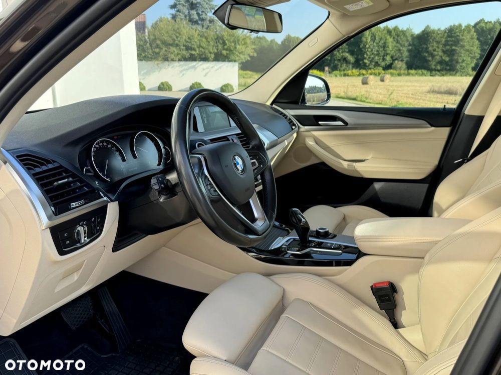 BMW X3 xDrive20d - 8