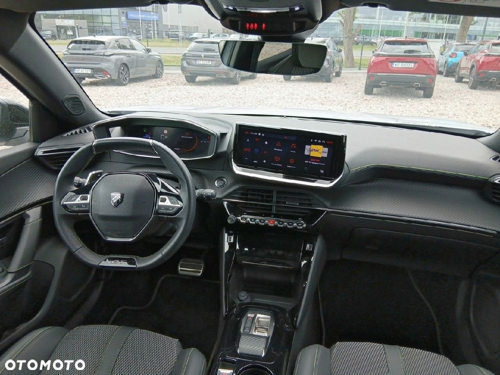 Peugeot 2008 - 8