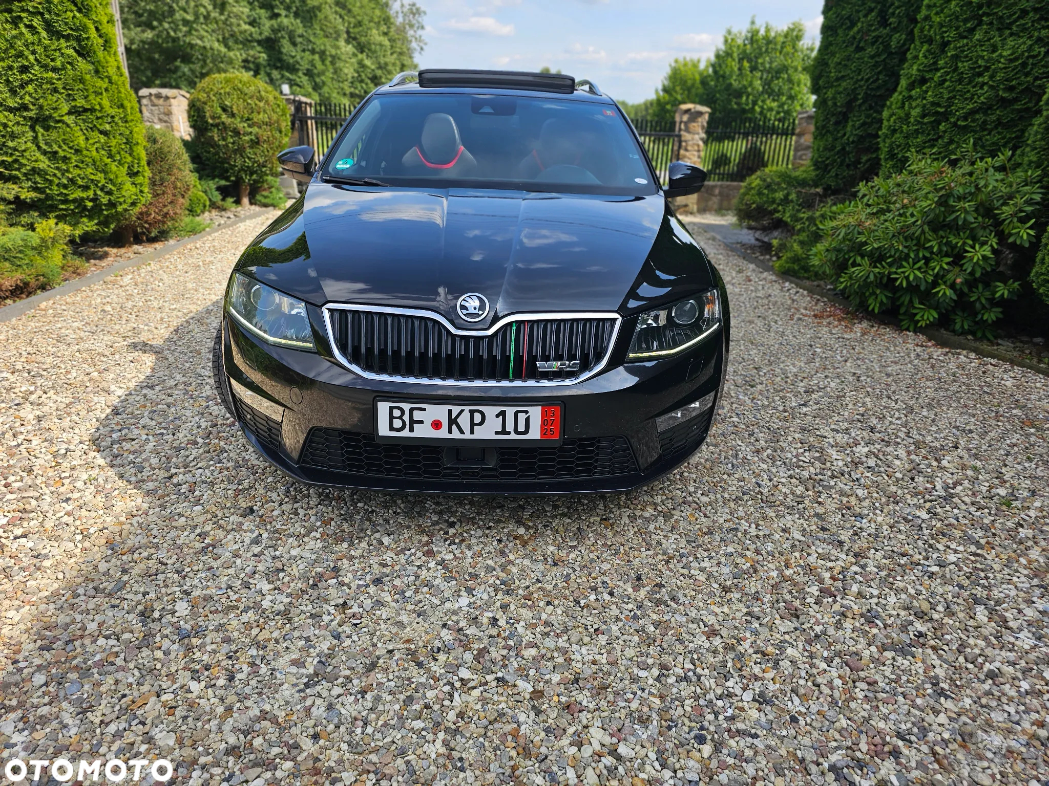 Skoda Octavia Combi 2.0 TDI DSG RS - 3