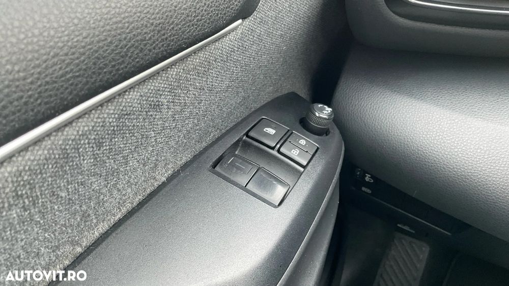 Toyota Yaris 1.5 VVT-i HSD Active - 15