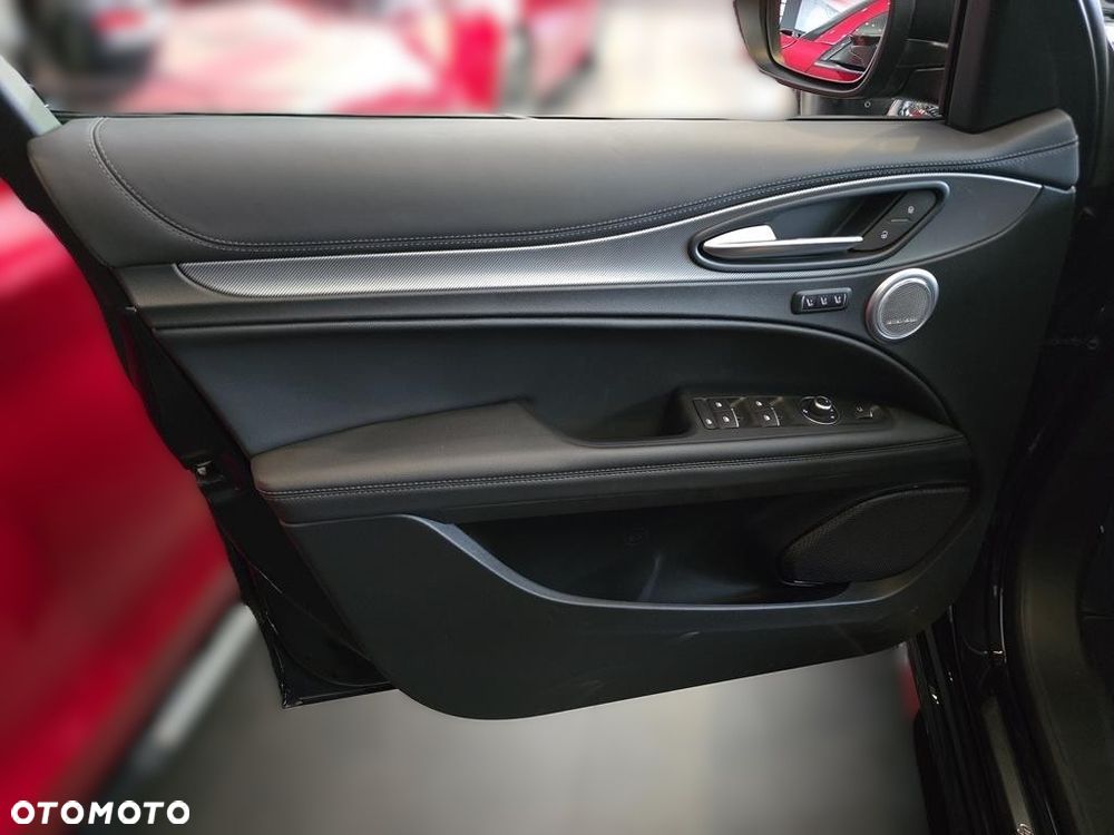 Alfa Romeo Stelvio 2.0 Turbo Veloce Q4 - 8
