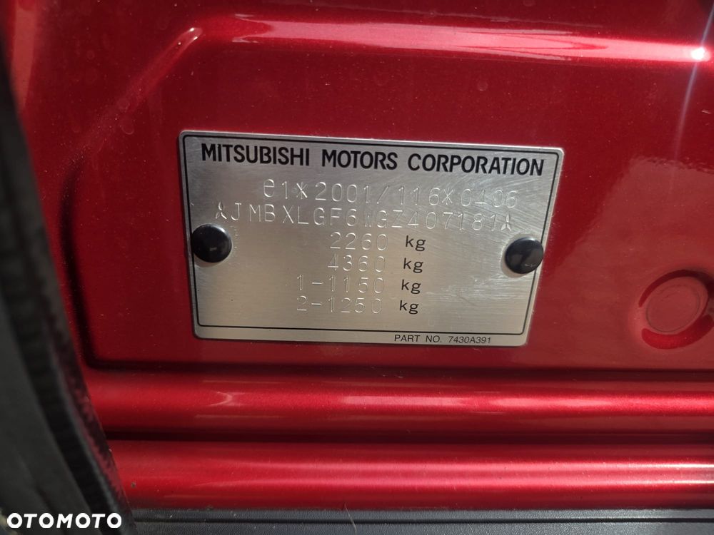 Mitsubishi Outlander 2.2 DI-D 4WD Automatik Instyle - 27