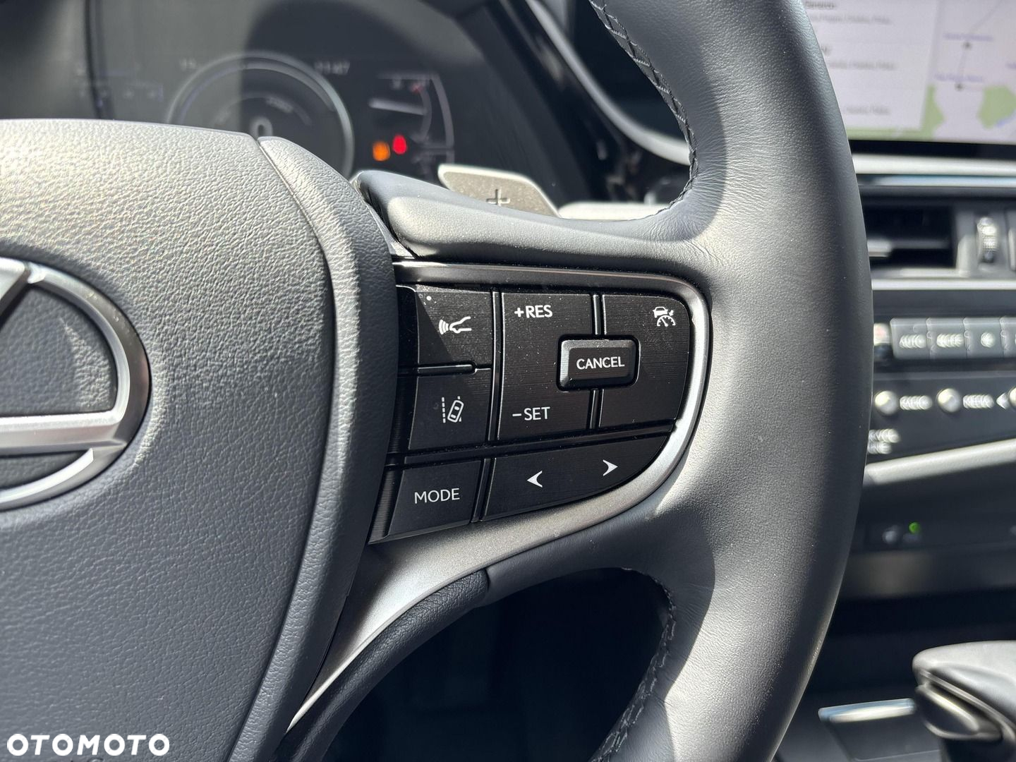Lexus ES - 13
