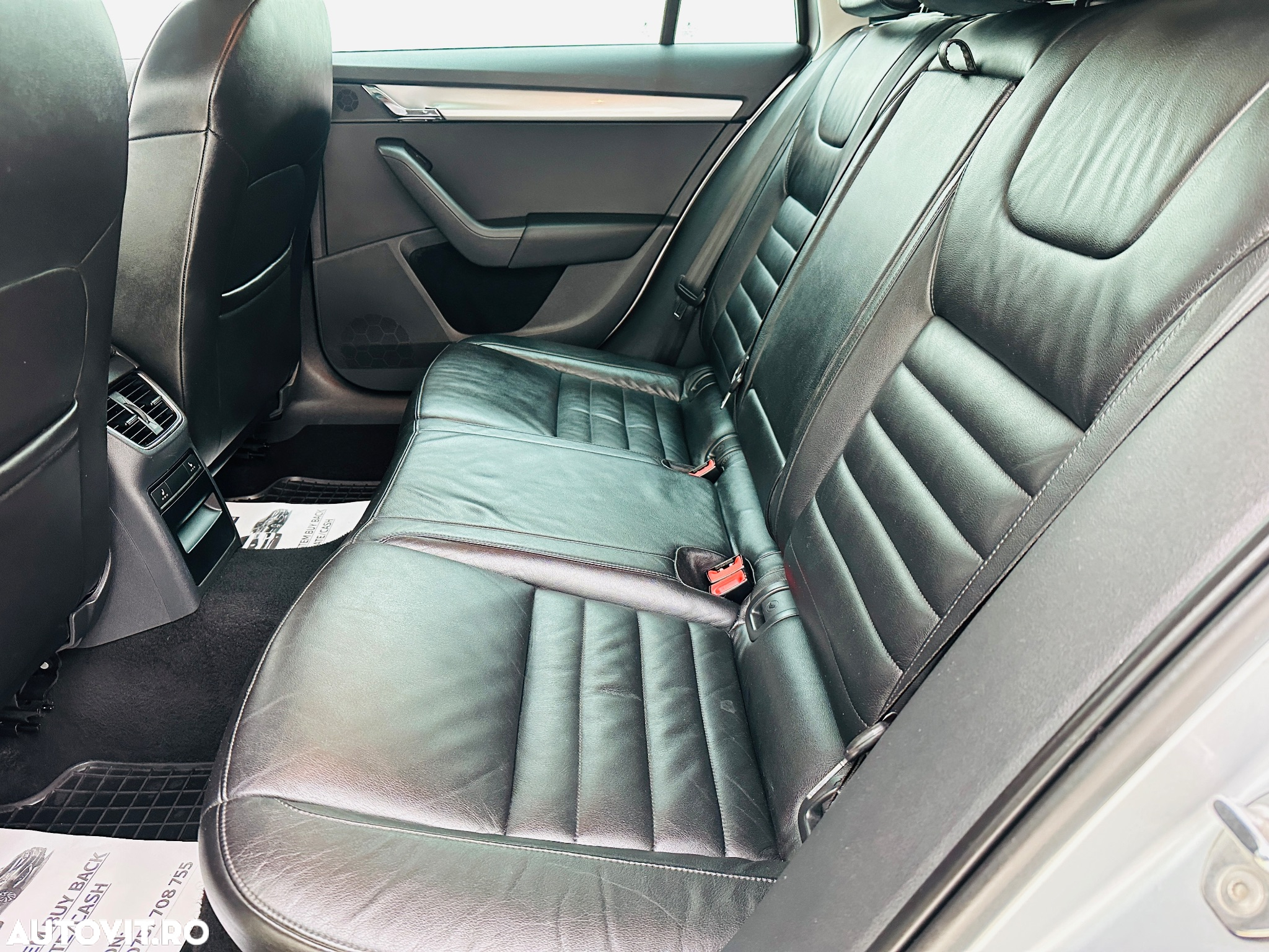 Skoda Octavia 2.0 TDI DSG Ambition - 7