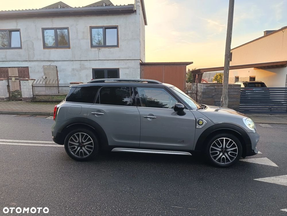 MINI Countryman Cooper SE ALL4 John Cooper Works Trim - 33