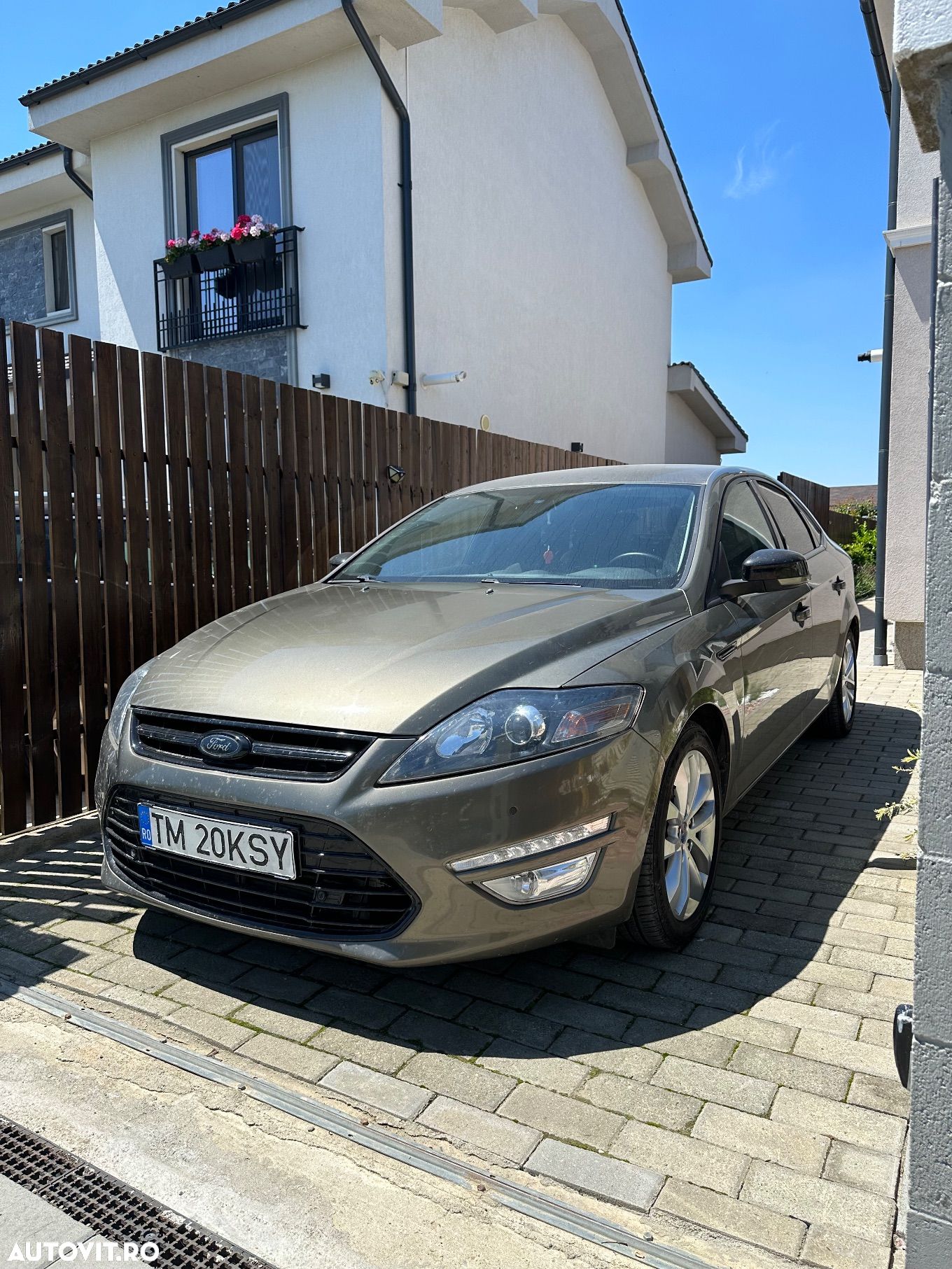 Ford Mondeo 2.0 TDCi Business Class - 1