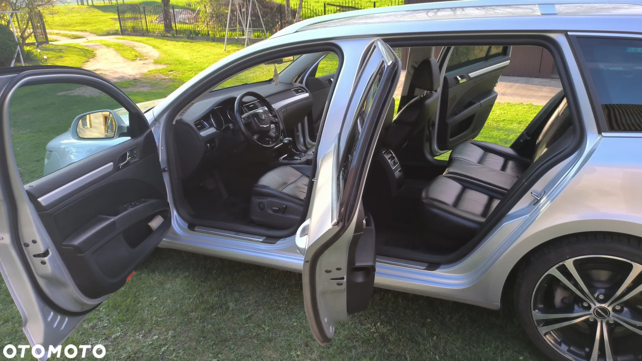 Skoda Superb 2.0 TDI Elegance DSG - 7