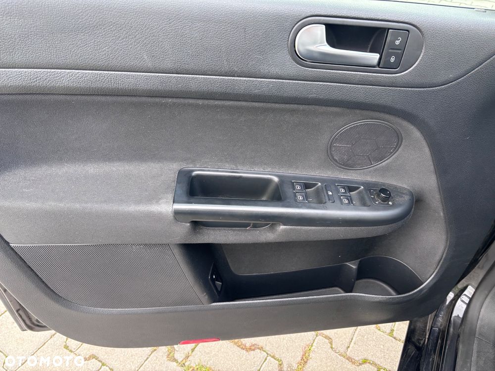 Volkswagen Golf Plus - 17