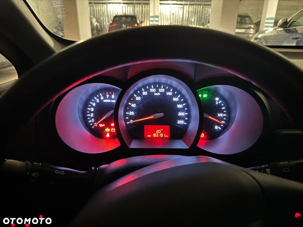 Kia Rio - 18