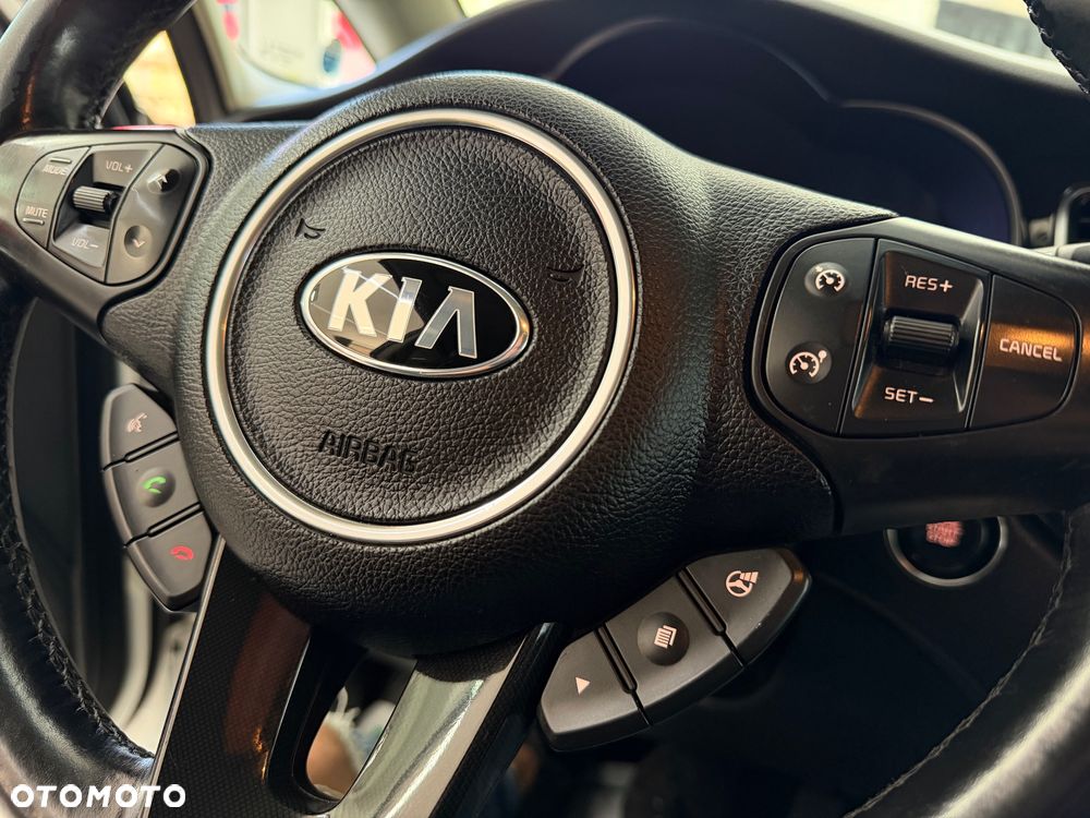 Kia Carens 1.7 CRDi Edition 7 - 14