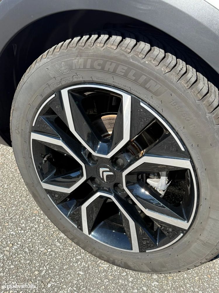 Citroën e-C4 Shine - 32