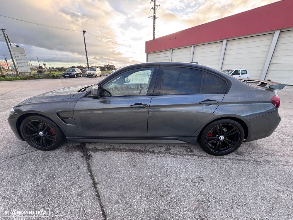 BMW 320 d Auto Pack M - 4