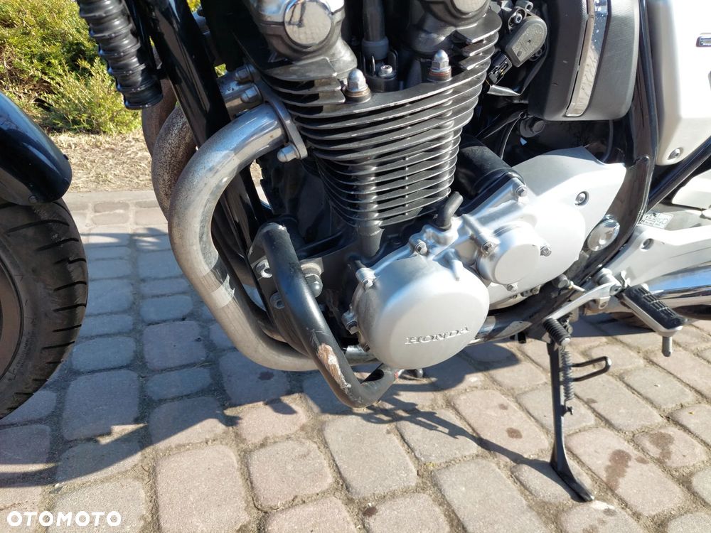 Honda CB - 11