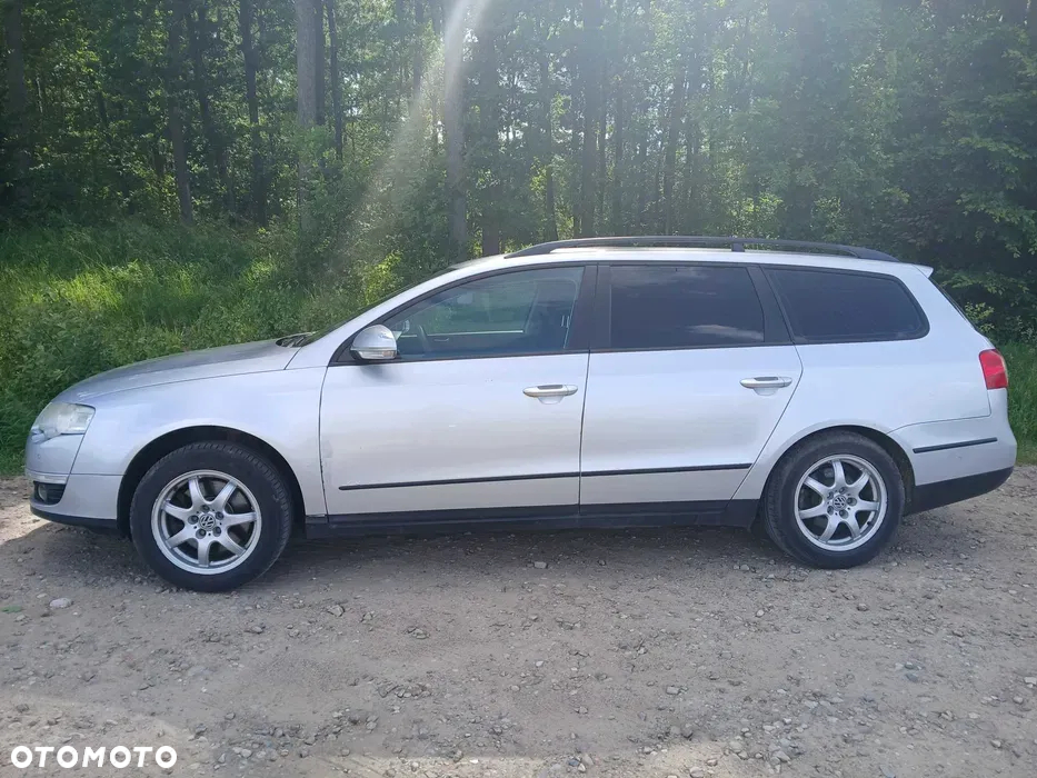 Volkswagen Passat 2.0 TDI DPF Trendline DSG - 3