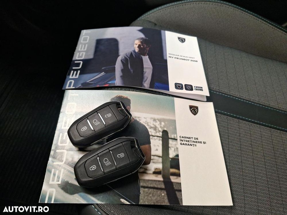 Peugeot 2008 1.2 L PureTech STT Allure - 14