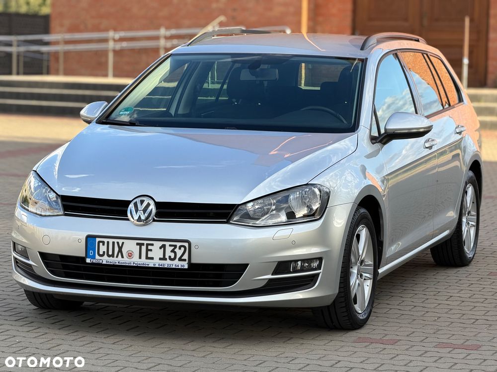 Volkswagen Golf 1.6 TDI DPF Highline - 1